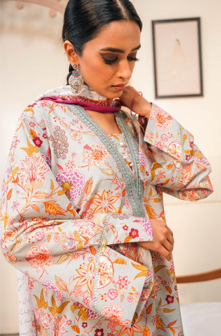 Shopmanto, wear manto, manto clothing brand, manto pakistan, ladies clothing brand, urdu calligraphy clothing, wear manto women ladies lawn kurta for spring summer, manto two piece lawn sage and fuchsia gulnaar coord set for women, spring summer season, lawn collection