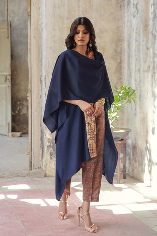 Manto's Unisex Acrylic Wool Blue Dasht Cape with Urdu Calligraphy on the Borders
