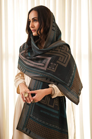 Manto's Unisex Double Sided Teal Talaash-e-manzil Stole featuring Urdu Calligraphy