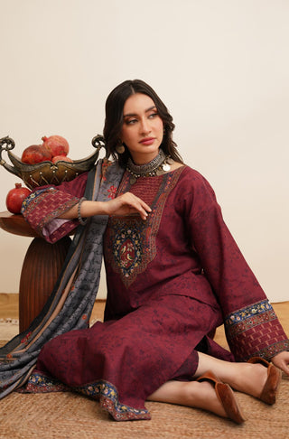 Shopmanto's 2 Piece Matching Maroon Co-Ord Set featuring Urdu Calligraphy of Poetry by Makhdoom Mohiuddin.