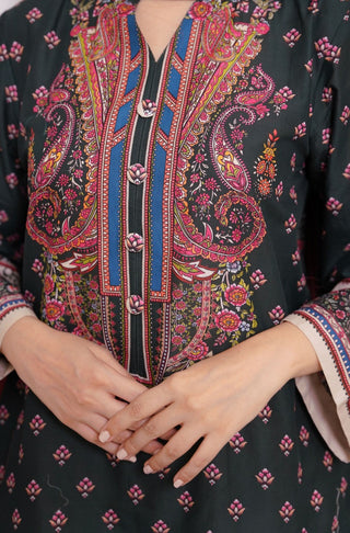 Shopmanto, wear manto, manto clothing brand, manto pakistan, ladies clothing brand, urdu calligraphy clothing, wear manto women ladies lawn kurta for spring summer, manto one piece dark green meher straight kurta with urdu calligraphy for women, spring summer season, lawn collection