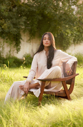 Manto Women's 2 Piece Cream White Solid Kalidaar Co-ord with Paneled Shirt & Straight Pants