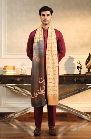Manto's Unisex Khat Odhni featuring Urdu Calligraphy Throughout