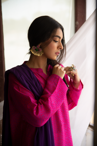 Khayaal (Thoughts Of Manto) Kurta - Magenta With Purple Text