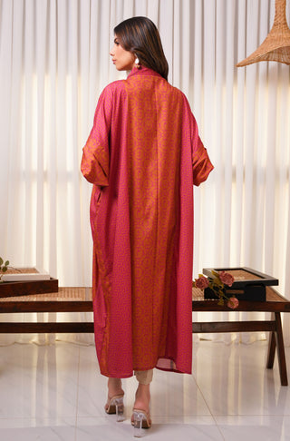 Shopmanto, wear manto, manto clothing brand, manto pakistan, ladies clothing brand, urdu calligraphy clothing, wear manto shrugs, ayra shrug rust and pink with urdu calligraphy, women shrugs with urdu calligraphy, women front open upper