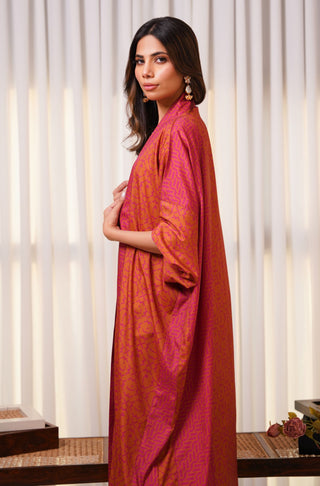 Shopmanto, wear manto, manto clothing brand, manto pakistan, ladies clothing brand, urdu calligraphy clothing, wear manto shrugs, ayra shrug rust and pink with urdu calligraphy, women shrugs with urdu calligraphy, women front open upper