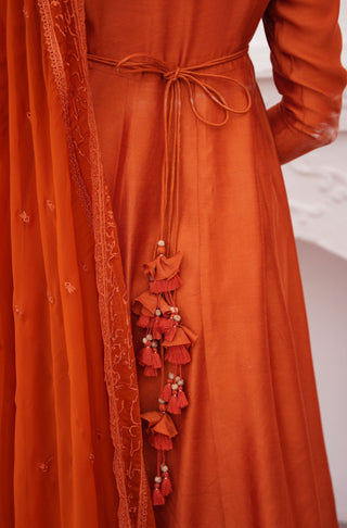 Shopmanto, wear manto, manto clothing brand, manto pakistan, ladies clothing brand, urdu calligraphy clothing, manto burnt orange colour solid women jahaan anarkali 2 piece co-ord set