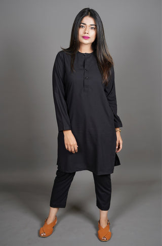 Shopmanto, wear manto, manto clothing brand, manto pakistan, ladies clothing brand, urdu calligraphy clothing, wearmanto women's collection, wash n wear lucknow style, 2 piece solid jet black colour kurta and pajama, 2 piece collarless kurta and pajama