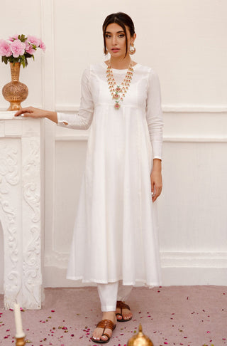 Shopmanto, wear manto, manto clothing brand, manto pakistan, ladies clothing brand, urdu calligraphy clothing, manto cloud white colour solid women jahaan anarkali 2 piece co-ord set with chiffon dupatta