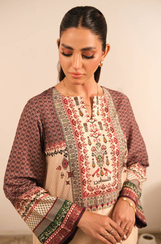 Manto Women's Ready to wear Intifada'a Kurta with Urdu Calligraphy