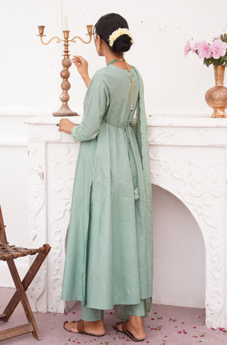 Shopmanto, wear manto, manto clothing brand, manto pakistan, ladies clothing brand, urdu calligraphy clothing, manto sage green colour solid women jahaan anarkali 2 piece co-ord set with chiffon dupatta