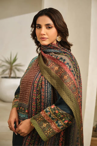 Manto Women's Green Dupatta with Urdu Calligraphy