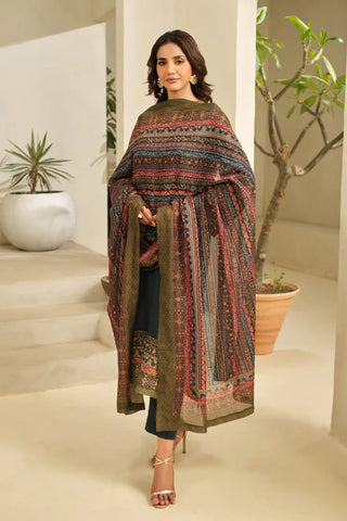 Manto Women's Green Dupatta with Urdu Calligraphy