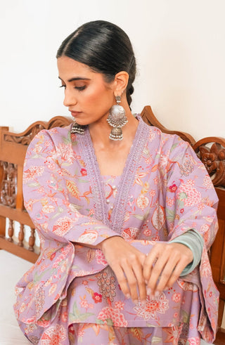 Shopmanto, wear manto, manto clothing brand, manto pakistan, ladies clothing brand, urdu calligraphy clothing, wear manto women ladies lawn kurta for spring summer, manto one piece lawn lilac and green gulnaar kurta for women, spring summer season, lawn collection