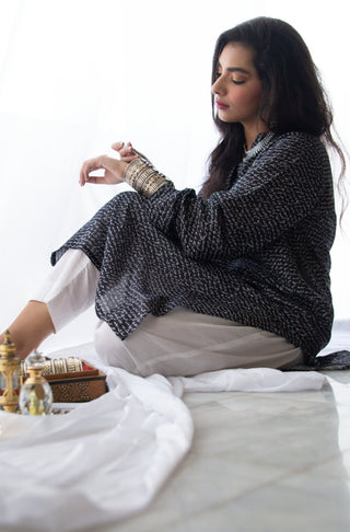 Manto Women's Ready to Wear Black Lawn Kurta, featuring Urdu Calligraphy of Poetry by Saadat Hasan Manto