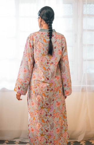 Shopmanto, wear manto, manto clothing brand, manto pakistan, ladies clothing brand, urdu calligraphy clothing, wear manto women ladies lawn kurta for spring summer, manto one piece lawn sage and fuchsia gulnaar kurta for women, spring summer season, lawn collection