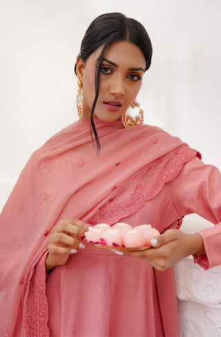 Shopmanto, wear manto, manto clothing brand, manto pakistan, ladies clothing brand, urdu calligraphy clothing, manto rose gold colour solid women jahaan embroidered chiffon dupatta with solid 2 piece co-ord set, dupatta