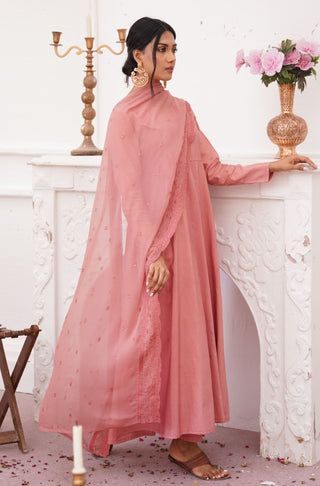 Shopmanto, wear manto, manto clothing brand, manto pakistan, ladies clothing brand, urdu calligraphy clothing, manto rose gold colour solid women jahaan embroidered chiffon dupatta with solid 2 piece co-ord set, dupatta