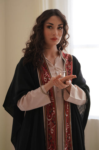 Shahkaar (Masterpiece) Cape - Black and Red