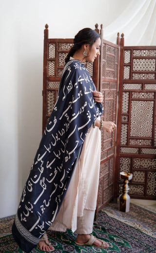 Shopmanto, wear manto, manto clothing brand, manto pakistan, ladies clothing brand, urdu calligraphy clothing, manto black urdu calligraphy bol odhni dupatta shawl