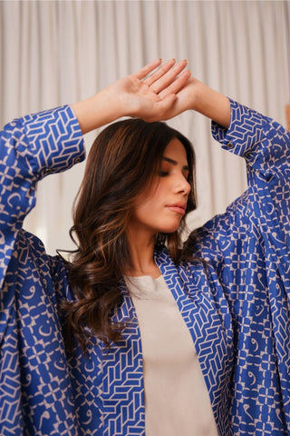 Shopmanto, wear manto, manto clothing brand, manto pakistan, ladies clothing brand, urdu calligraphy clothing, wear manto shrugs, ayra shrug blue and beige with urdu calligraphy, women shrugs with urdu calligraphy, women front open upper