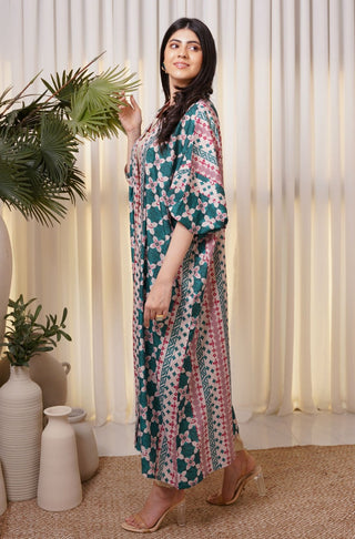 Shopmanto, wear manto, manto clothing brand, manto pakistan, ladies clothing brand, urdu calligraphy clothing, wear manto shrugs, layla shrug teal with urdu calligraphy, women shrugs with urdu calligraphy, women front open upper