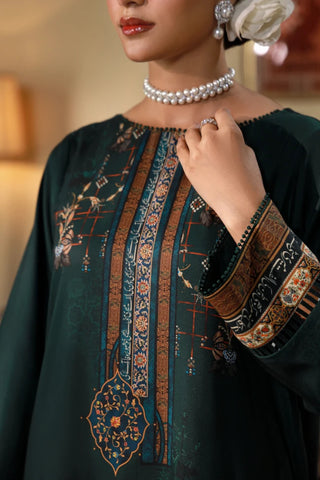 Manto's Dark green embroidered kurta with Urdu calligraphy