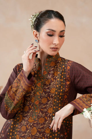 Manto Women's Plum Printed Kurta with Urdu Calligraphy paired with Beige Pants