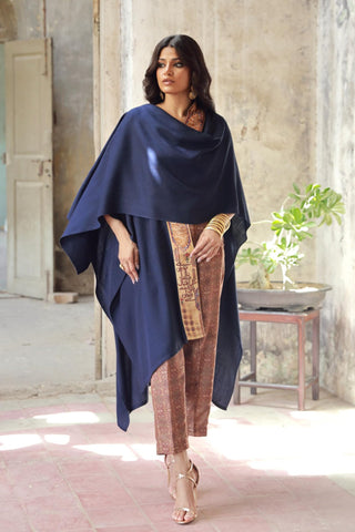 Manto's Unisex Acrylic Wool Blue Dasht Cape with Urdu Calligraphy on the Borders