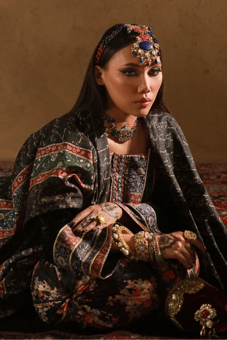 Khumar (Euphoria) Velvet Cape