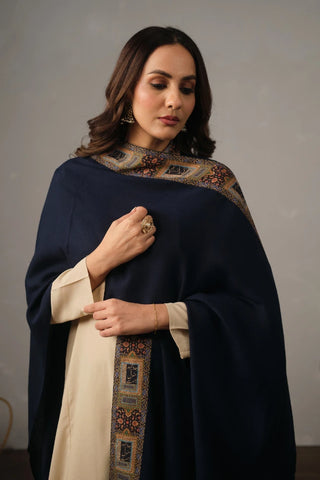 Hosla (Courage) Cape