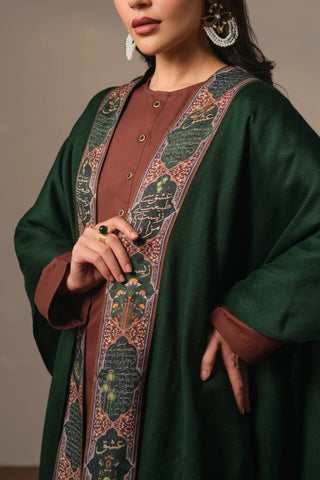 Manto's Unisex Wrap around Style Green Cape with Urdu Calligraphy