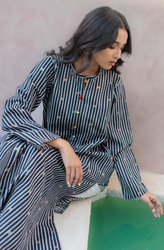 Shopmanto, wear manto, manto clothing brand, manto pakistan, ladies clothing brand, urdu calligraphy clothing, manto black alfaaz khaddar a-line kurta with urdu calligraphy, manto winter collection, manto khaddar collection, khaddar kurtas, random urdu words calligraphy on kurta