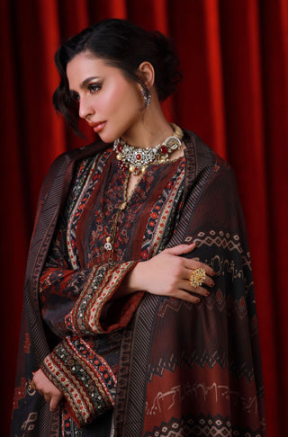 Manto Women's Herringbone Brown Dupatta featuring urdu calligraphy of Poetry by Behzad Lucknavi