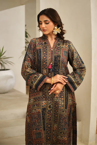 Manto Women's Ready to Wear Black Musafir Kurta with Urdu Calligraphy