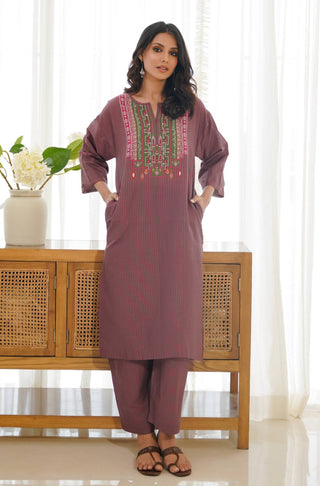 Manto's 2 Piece Cambric Magenta Naqsh Coord Set with Long Shirt and Culotte Pants. Featuring Urdu Calligraphy of Words by Allama Iqbal