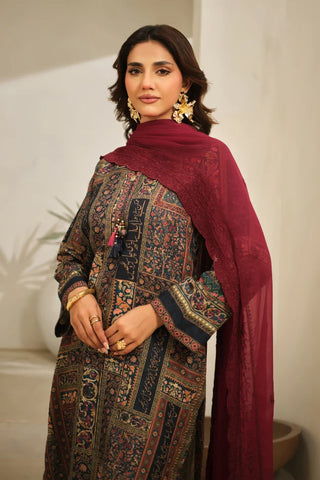 Manto Women's Ready to Wear Black Musafir Kurta with Urdu Calligraphy