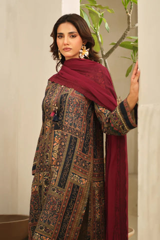Manto Women's Ready to Wear Black Musafir Kurta with Urdu Calligraphy
