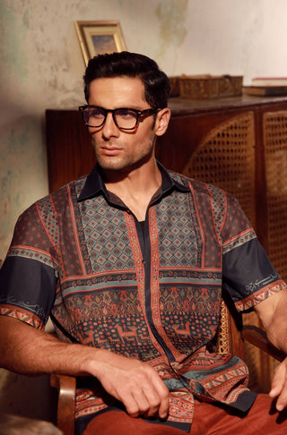 Manto Men's Cuban Style Button-Down Samandar Shirt with Urdu Calligraphy