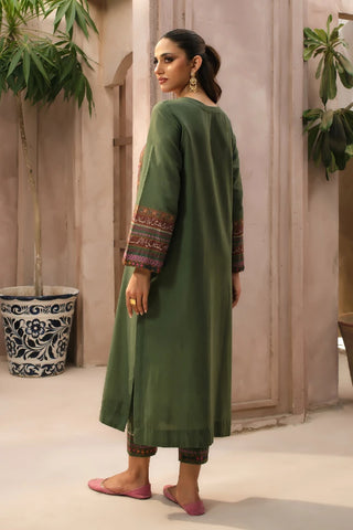 Manto Women's Ready to Wear Green 2 Piece Co-Ord Set with Urdu Calligraphy