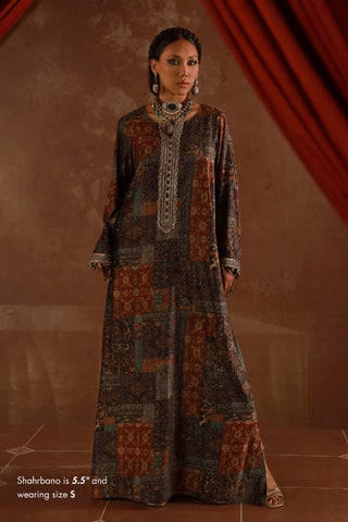 Izhaar (Confession) Velvet Kaftaan