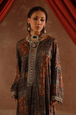 Izhaar (Confession) Velvet Kaftaan