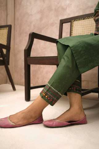 Manto Women's Ready to Wear Green 2 Piece Co-Ord Set with Urdu Calligraphy