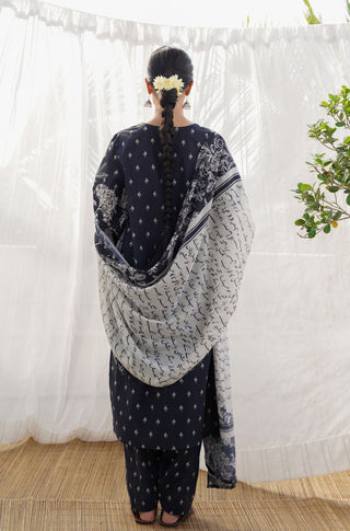 Shopmanto, wear manto, manto clothing brand, manto pakistan, ladies clothing brand, urdu calligraphy clothing, manto urdu calligraphy black vasl 2 piece printed set
