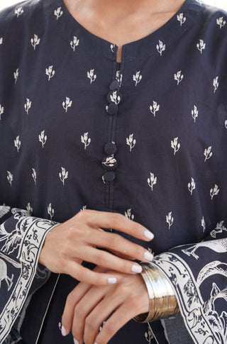 Shopmanto, wear manto, manto clothing brand, manto pakistan, ladies clothing brand, urdu calligraphy clothing, manto urdu calligraphy black vasl 2 piece printed set