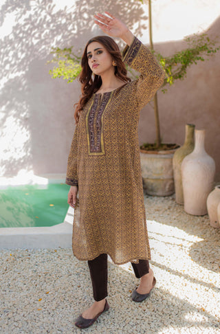 Shopmanto, wear manto, manto clothing brand, manto pakistan, ladies clothing brand, urdu calligraphy clothing, Manto Brown and Gold Women Khaddar Anmol Kurta with Urdu Calligraphy, Manto Winter Collection