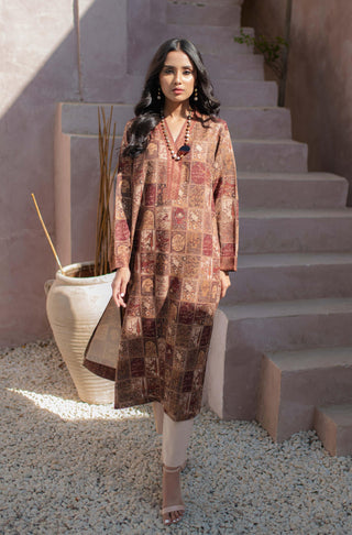 Shopmanto, wear manto, manto clothing brand, manto pakistan, ladies clothing brand, urdu calligraphy clothing, Manto antique maroon Women jacquard jugnu Kurta with Urdu Calligraphy, Manto Winter Collection, manto jacquard collection