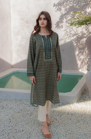 Shopmanto, wear manto, manto clothing brand, manto pakistan, ladies clothing brand, urdu calligraphy clothing, Manto Green and Gold Women Khaddar Anmol Kurta with Urdu Calligraphy, Manto Winter Collection, manto khaddar collection