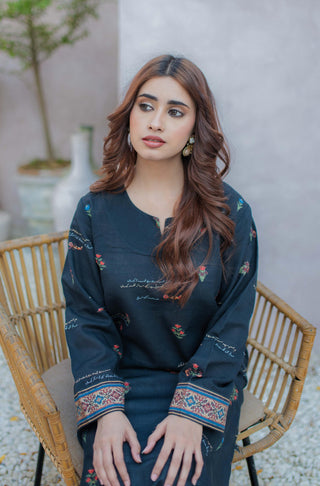 Shopmanto, wear manto, manto clothing brand, manto pakistan, ladies clothing brand, urdu calligraphy clothing, Manto maroon straight long length Black fitoor women khaddar kurta for winter, manto winter collection