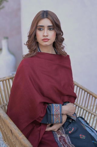 Shopmanto, wear manto, manto clothing brand, manto pakistan, ladies clothing brand, urdu calligraphy clothing, Manto maroon straight long length Black fitoor women khaddar kurta for winter, manto winter collection